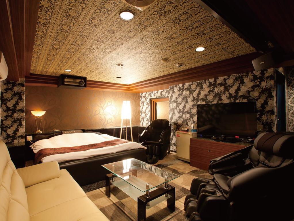 Dessert Hills Love hotel 2*